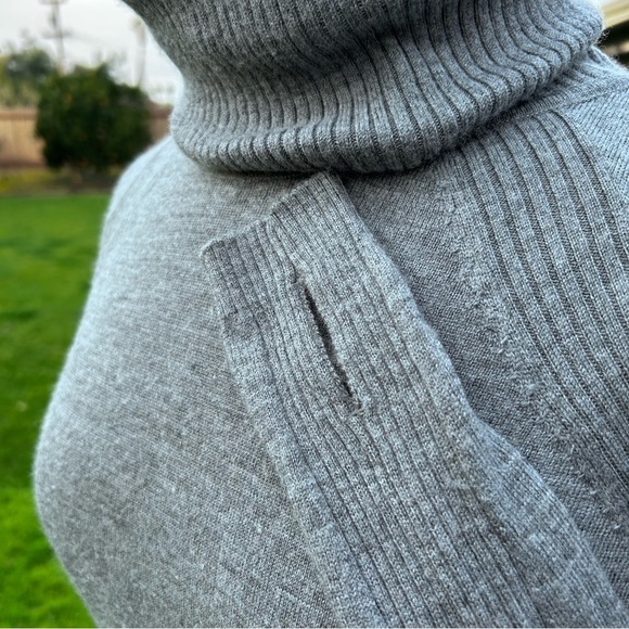Lululemon Sweat And Savasana Sweater | Merino Wool Grey | Size 4 - Picture 10 of 16